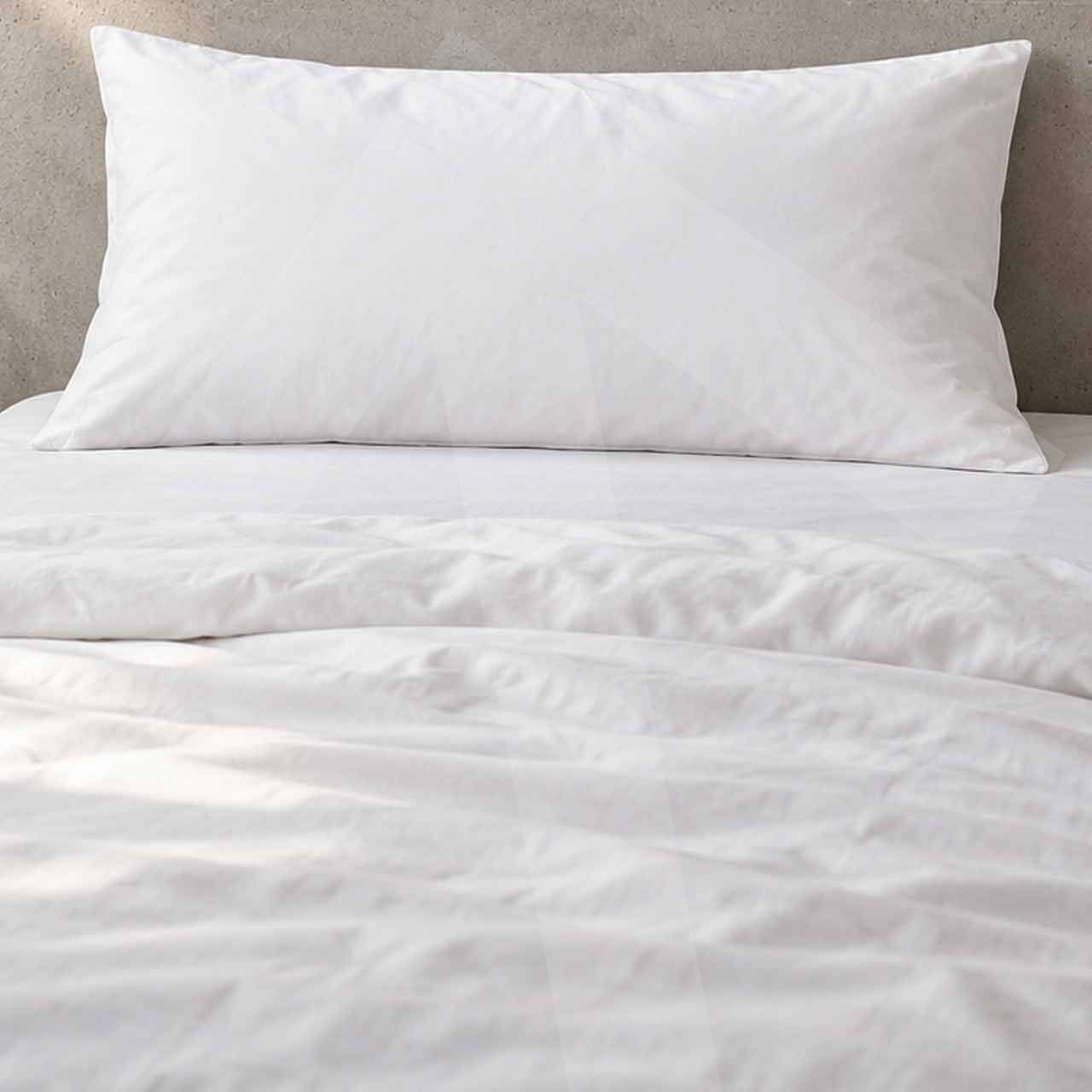 Almohada de fibra Basic ign�fuga; microfibra 100% poli�ster