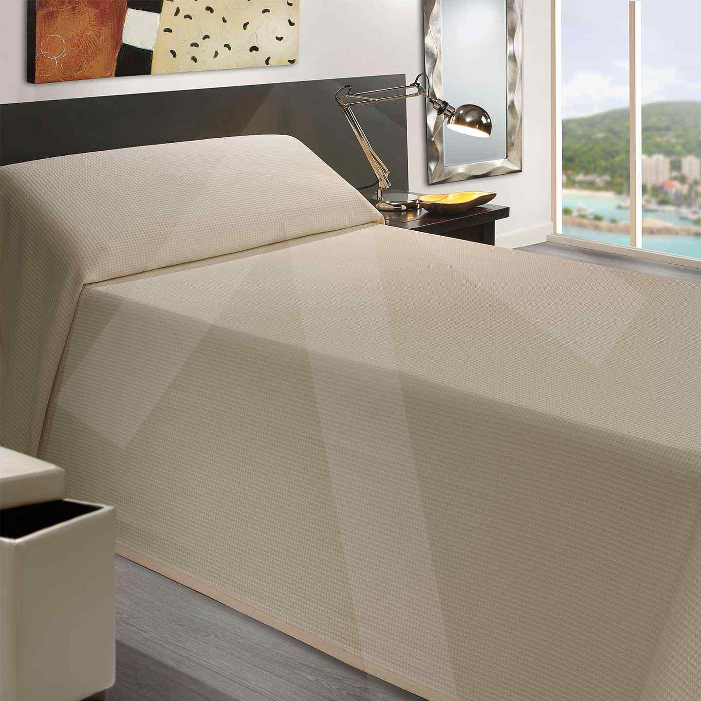 Colcha Mxico; color beige