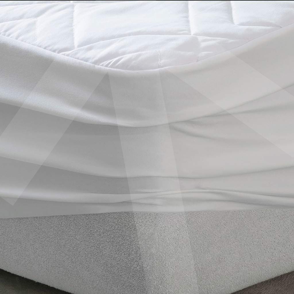 Cubrecolch�n Basic acolchado; ajuste mediante goma