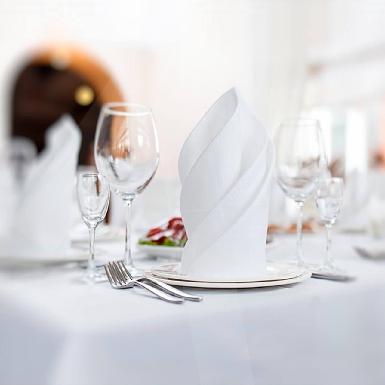 Mantelera Deluxe Blanca; satn liso